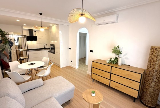 Apartamento / piso - Reventa - Torrevieja - Costa Blanca