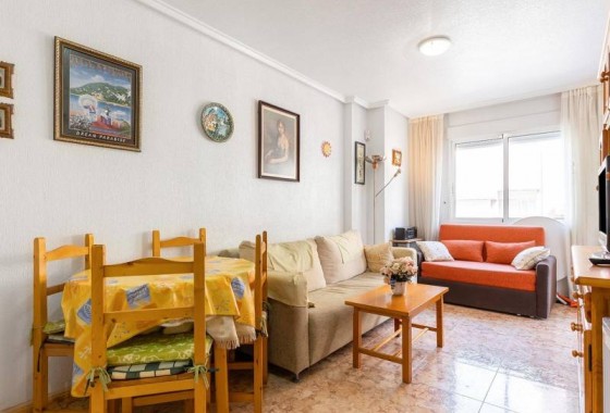 Apartamento / piso - Reventa - Torrevieja - Estacion de autobuses