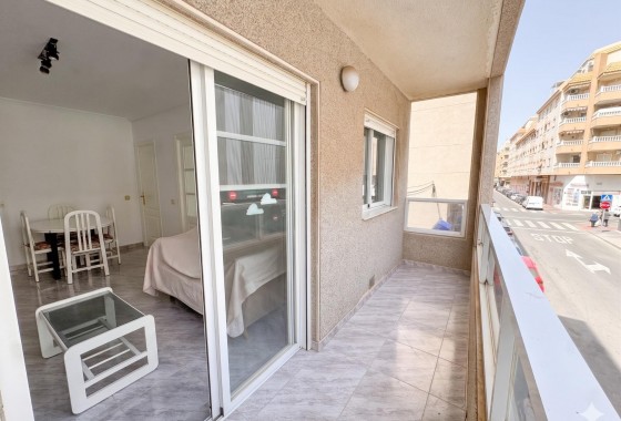 Apartamento / piso - Reventa - Torrevieja - Estacion de autobuses