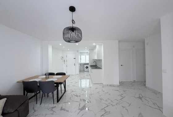 Apartamento / piso - Reventa - Torrevieja - Playa del cura