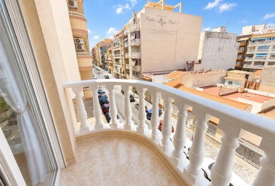 Apartamento / piso - Reventa - Torrevieja - Playa del cura