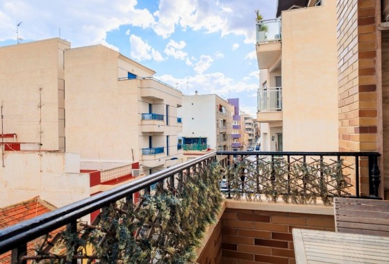 Apartamento / piso - Reventa - Torrevieja - Torrevieja