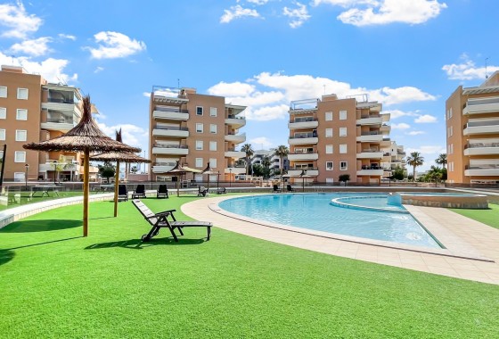 Apartment / flat - Resale - Guardamar del Segura - El Raso