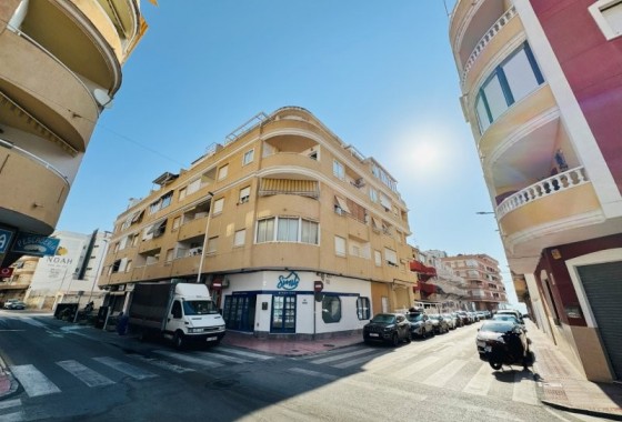 Apartment / flat - Resale - La Mata - Costa Blanca