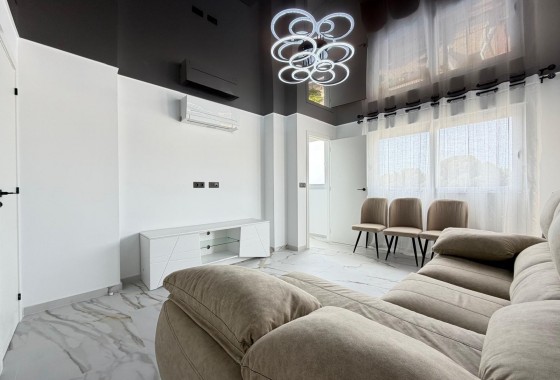 Apartment / flat - Resale - Orihuela Costa - La Zenia