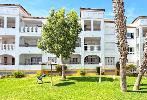 Apartment / flat - Resale - Orihuela Costa - Villamartín