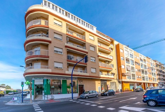 Apartment / flat - Resale - Torrevieja - Acequion