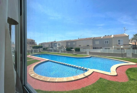 Apartment / flat - Resale - Torrevieja - Aguas nuevas 1