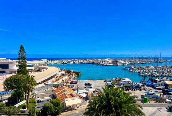 Apartment / flat - Resale - Torrevieja - Centro - Muelle Pesquero