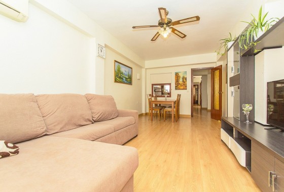 Apartment / flat - Resale - Torrevieja - Centro-Muelle Pesquero