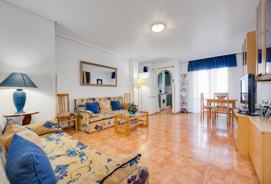 Apartment / flat - Resale - Torrevieja - Centro