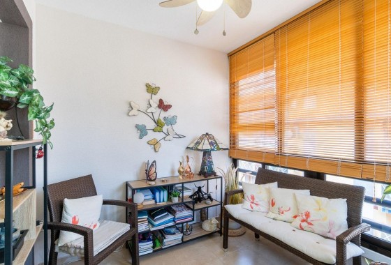 Apartment / flat - Resale - Torrevieja - Centro