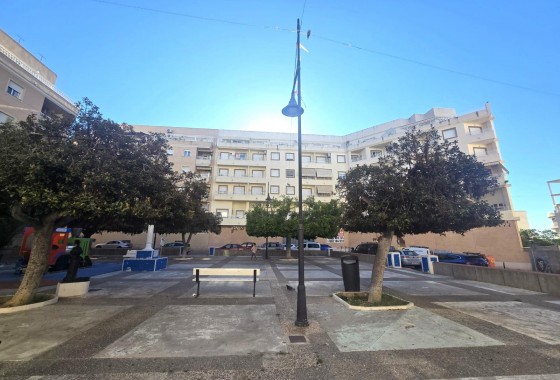 Apartment / flat - Resale - Torrevieja - Centro