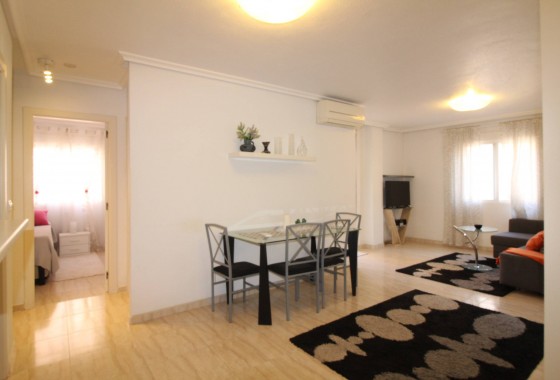 Apartment / flat - Resale - Torrevieja - Centro