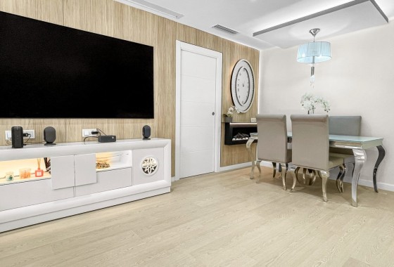 Apartment / flat - Resale - Torrevieja - Costa Blanca