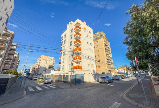 Apartment / flat - Resale - Torrevieja - Costa Blanca