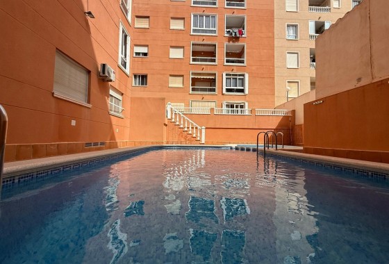 Apartment / flat - Resale - Torrevieja - Curva del Palangre