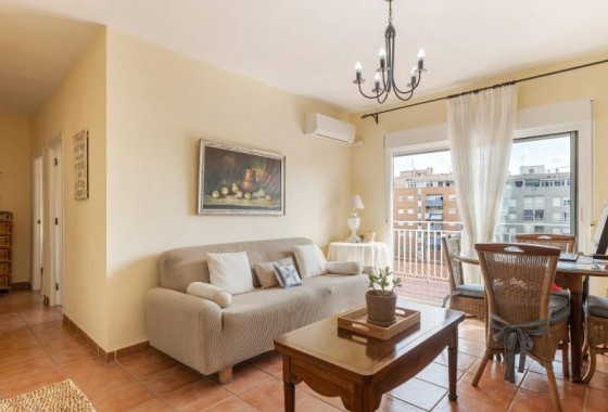 Apartment / flat - Resale - Torrevieja - Estacion de autobuses