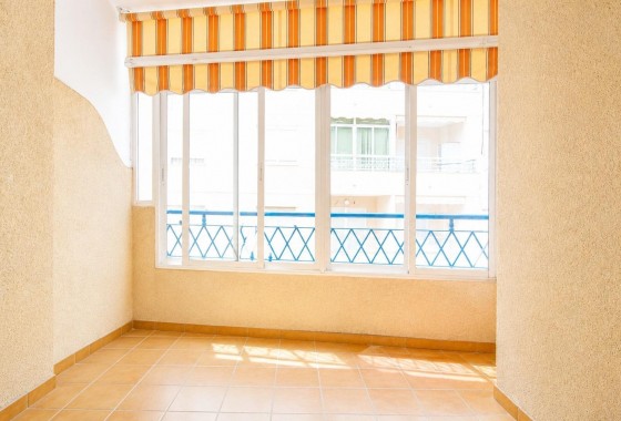 Apartment / flat - Resale - Torrevieja - Estacion de autobuses