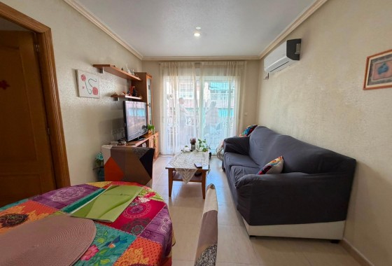 Apartment / flat - Resale - Torrevieja - Estacion de autobuses