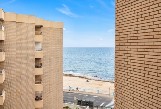 Apartment / flat - Resale - Torrevieja - Playa de los locos