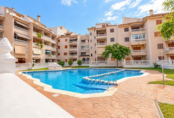 Apartment / flat - Resale - Torrevieja - Playa de los Locos