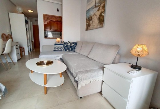 Apartment / flat - Resale - Torrevieja - Playa de los Locos