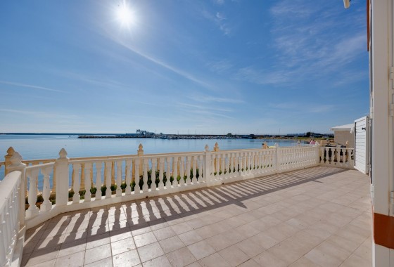 Apartment / flat - Resale - Torrevieja - Playa del Acequión