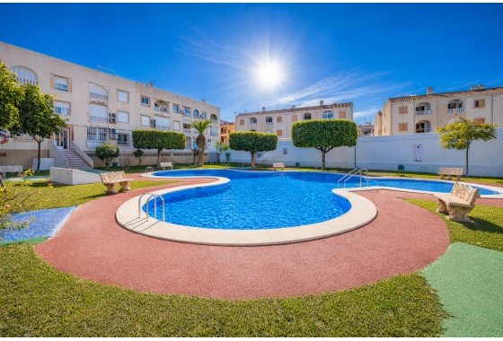 Apartment / flat - Resale - Torrevieja - Playa del Acequión