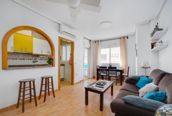 Apartment / flat - Resale - Torrevieja - Playa del Acequión
