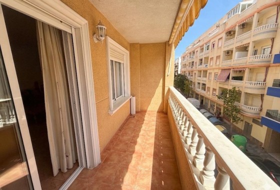 Apartment / flat - Resale - Torrevieja - Playa del cura