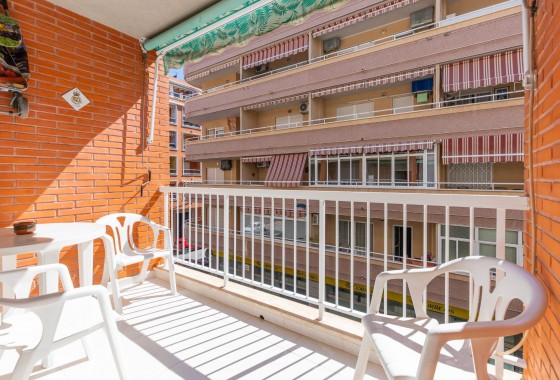 Apartment / flat - Resale - Torrevieja - Playa del cura