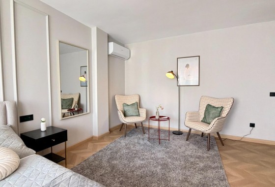 Apartment / flat - Resale - Torrevieja - Playa del Cura