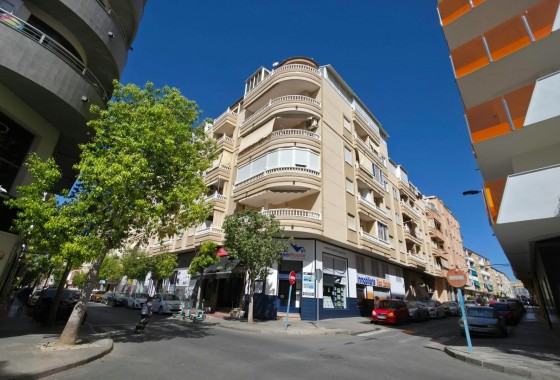Apartment / flat - Resale - Torrevieja - Playa del Cura