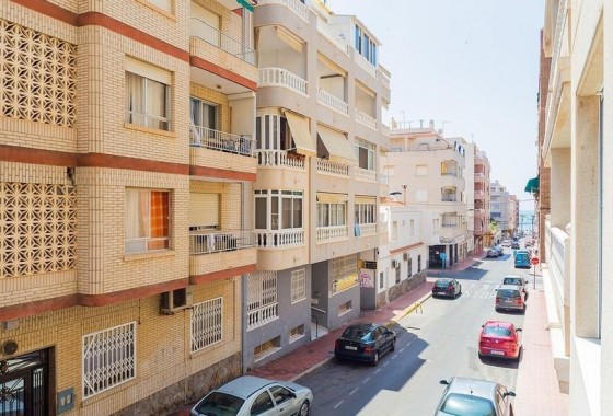 Apartment / flat - Resale - Torrevieja - Playa del Cura