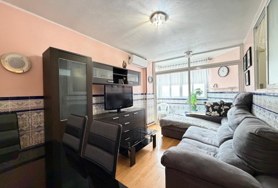 Apartment / flat - Resale - Torrevieja - Playa del Cura