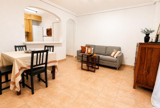 Apartment / flat - Resale - Torrevieja - Playa del Cura