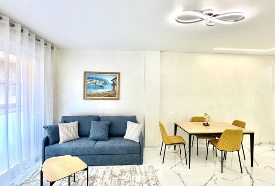 Apartment / flat - Resale - Torrevieja - Playa del Cura