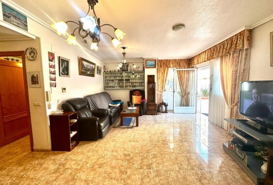 Apartment / flat - Resale - Torrevieja - Playa del Cura