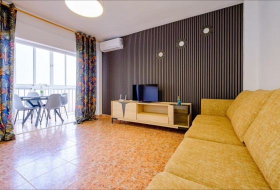 Apartment / flat - Resale - Torrevieja - Playa del Cura
