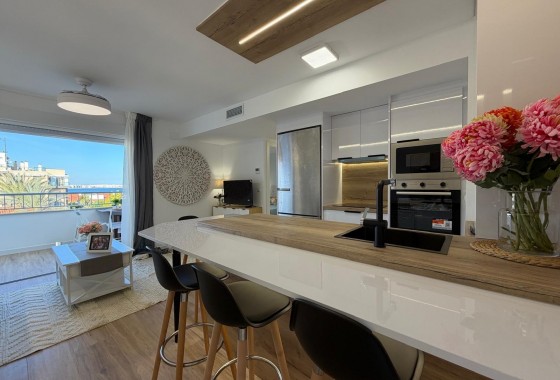 Apartment / flat - Resale - Torrevieja - Punta prima