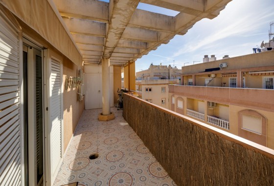 Apartment / flat - Resale - Torrevieja - S-21077