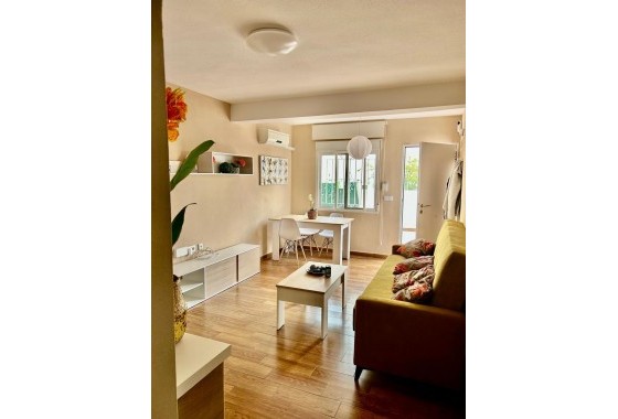 Apartment / flat - Resale - Torrevieja - Sector 25