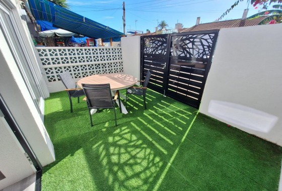 Apartment / flat - Resale - Torrevieja - Torretas
