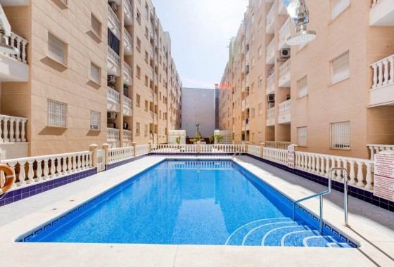 Appartement - Revente - Torrevieja - Estacion de autobuses