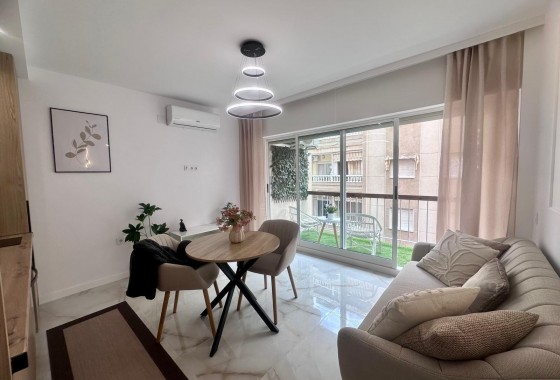 Appartement - Revente - Torrevieja - Estacion de autobuses