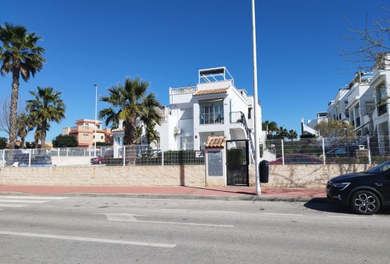 Bungalow - Resale - Torrevieja - Aguas Nuevas