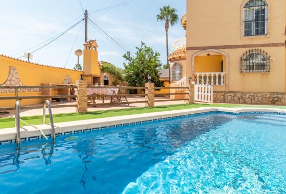 Chalet - Reventa - Orihuela Costa - La Florida