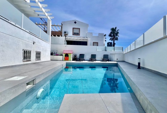 Chalet - Reventa - San Miguel de Salinas - Las filipinas