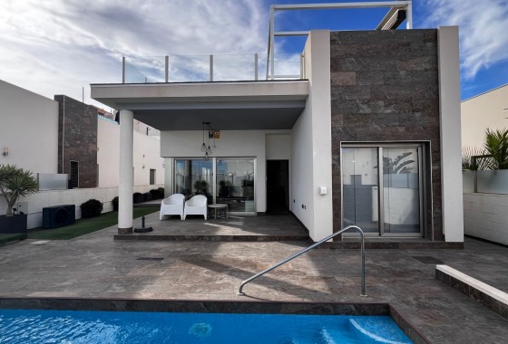 Chalet / Villa - Revente - Orihuela Costa - Villamartin